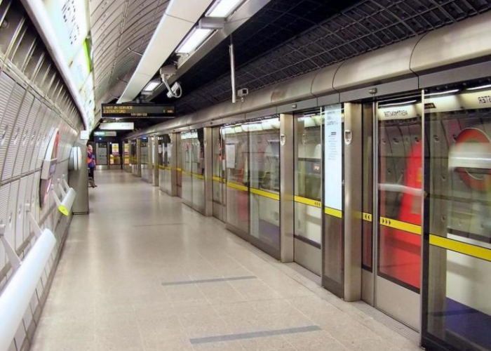 西塱十日,一座地铁站见证的广州疫情攻坚战 西塱十日,一座地铁站见证的广州疫情攻坚战