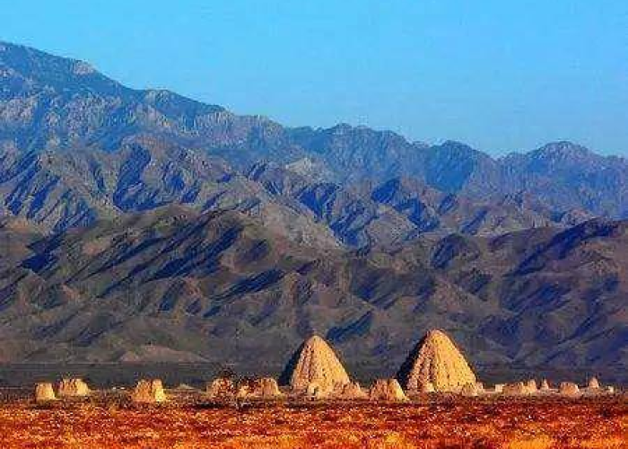 银川静默,贺兰山下,一座城的坚韧与温度 银川静默,贺兰山下,一座城的坚韧与温度