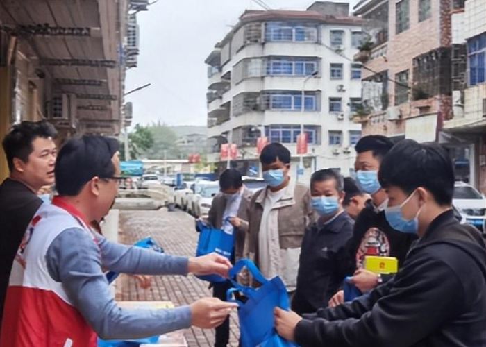 疫情通报背后的龙江防线，数据、担当与温度