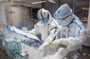 黑龙江疫情趋稳，重庆防控面临新挑战，双城记下的中国抗疫缩影