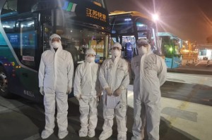 黑龙江深夜通告，郑州紧急布防，疫情下的双城记